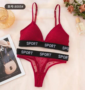 Comfortable Sports Bra And Lingerie Set